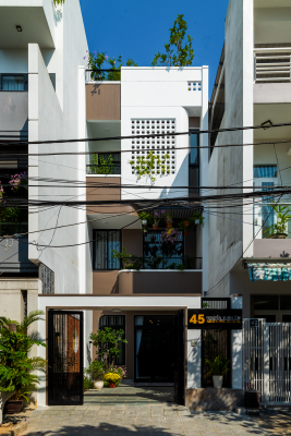 Thiết kế mẫu kiến trúc có khoảng không gian lùi phía sau phố Hàng Chiếu Hà Nội