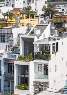 Thiết kế thi công nhà tầng mặt phố không gian ngập nắng phố Hàng Mã Hà Nội